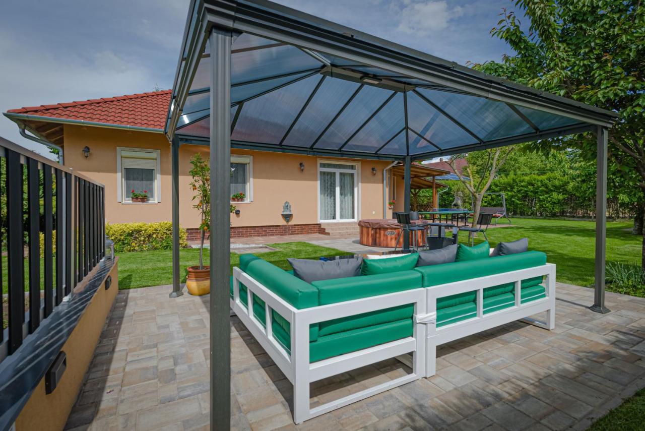 فيلا Sunny Garden Pihenohaz شيوفوك المظهر الخارجي الصورة